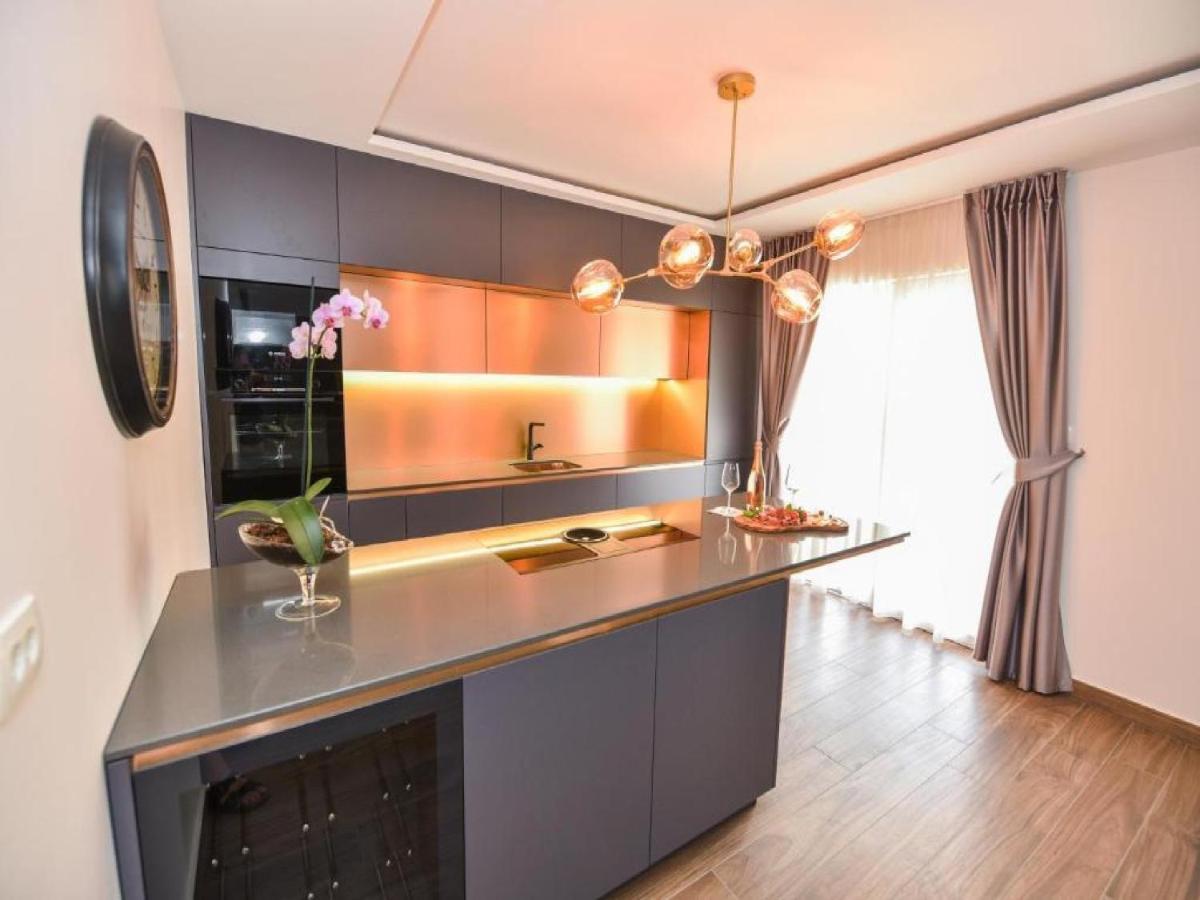 Calypso Royal Apartment Zadar Buitenkant foto